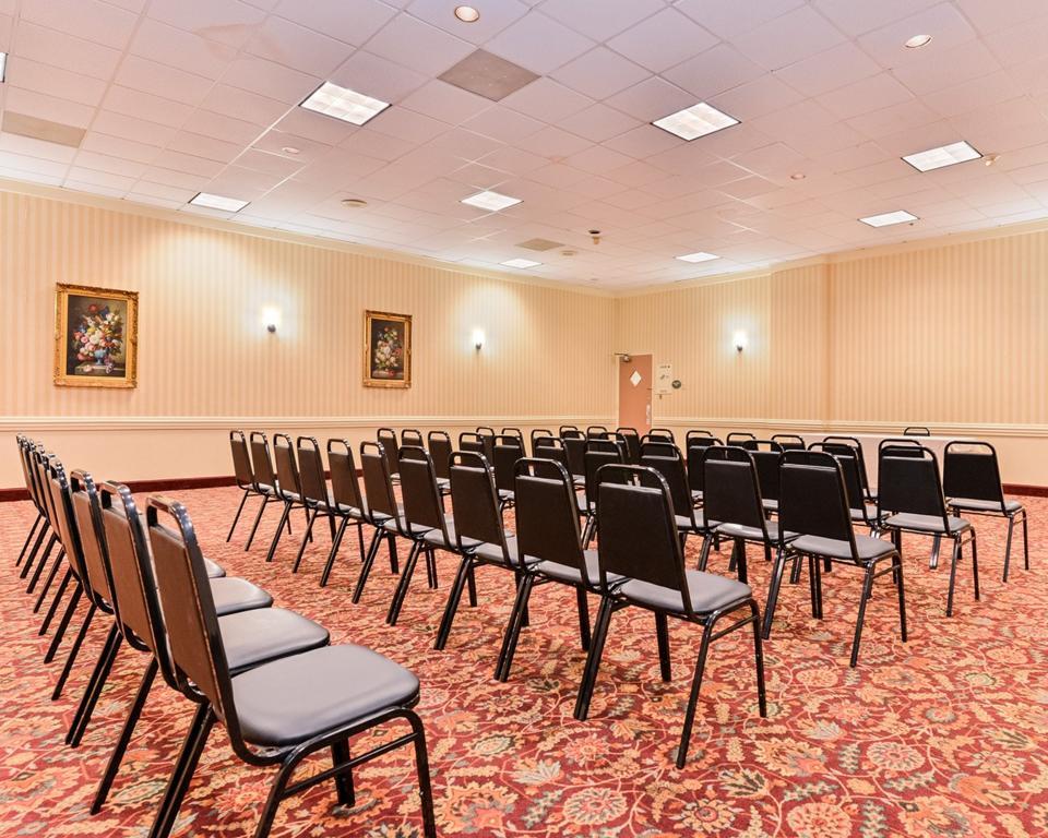Quality Inn And Suites Conference Center Richmond Luaran gambar