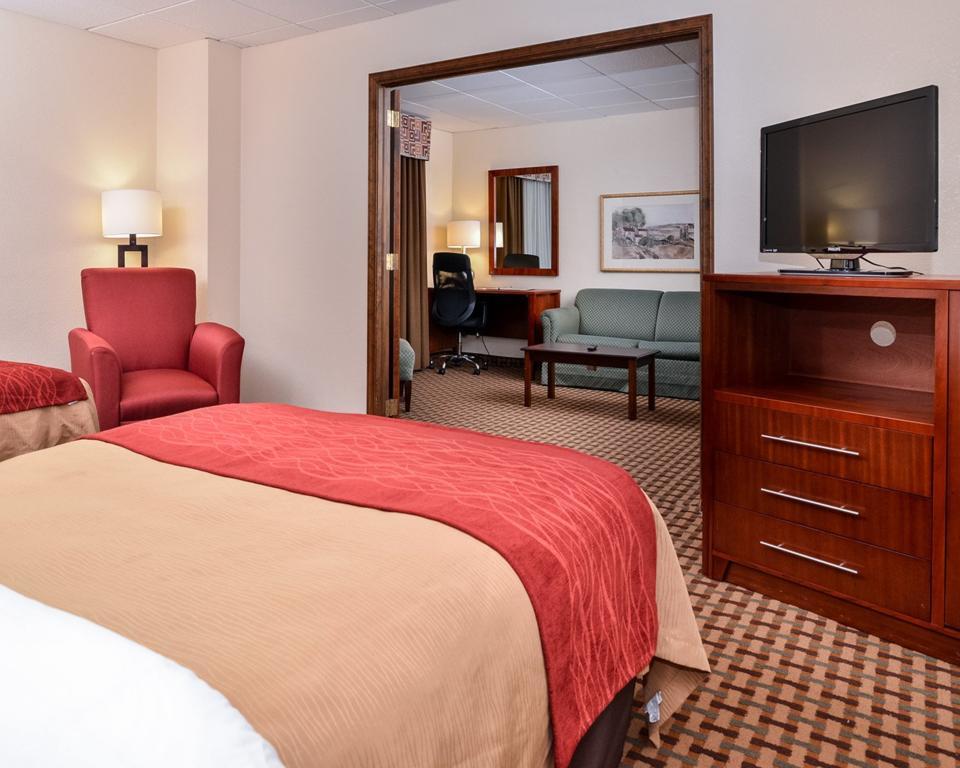 Quality Inn And Suites Conference Center Richmond Luaran gambar