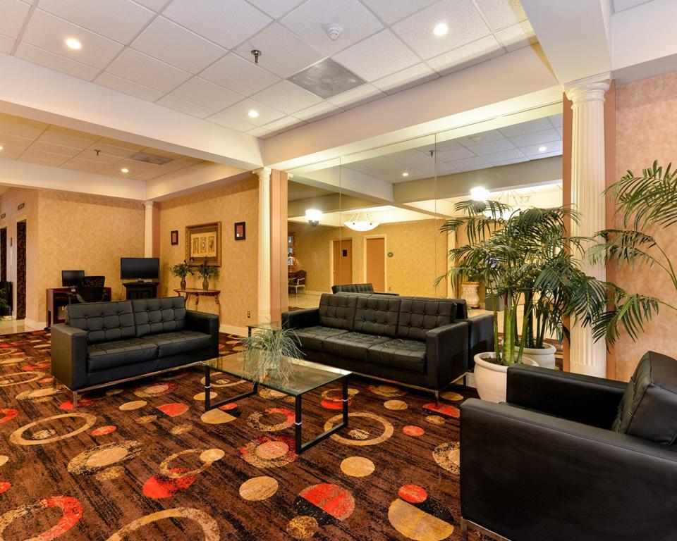 Quality Inn And Suites Conference Center Richmond Luaran gambar
