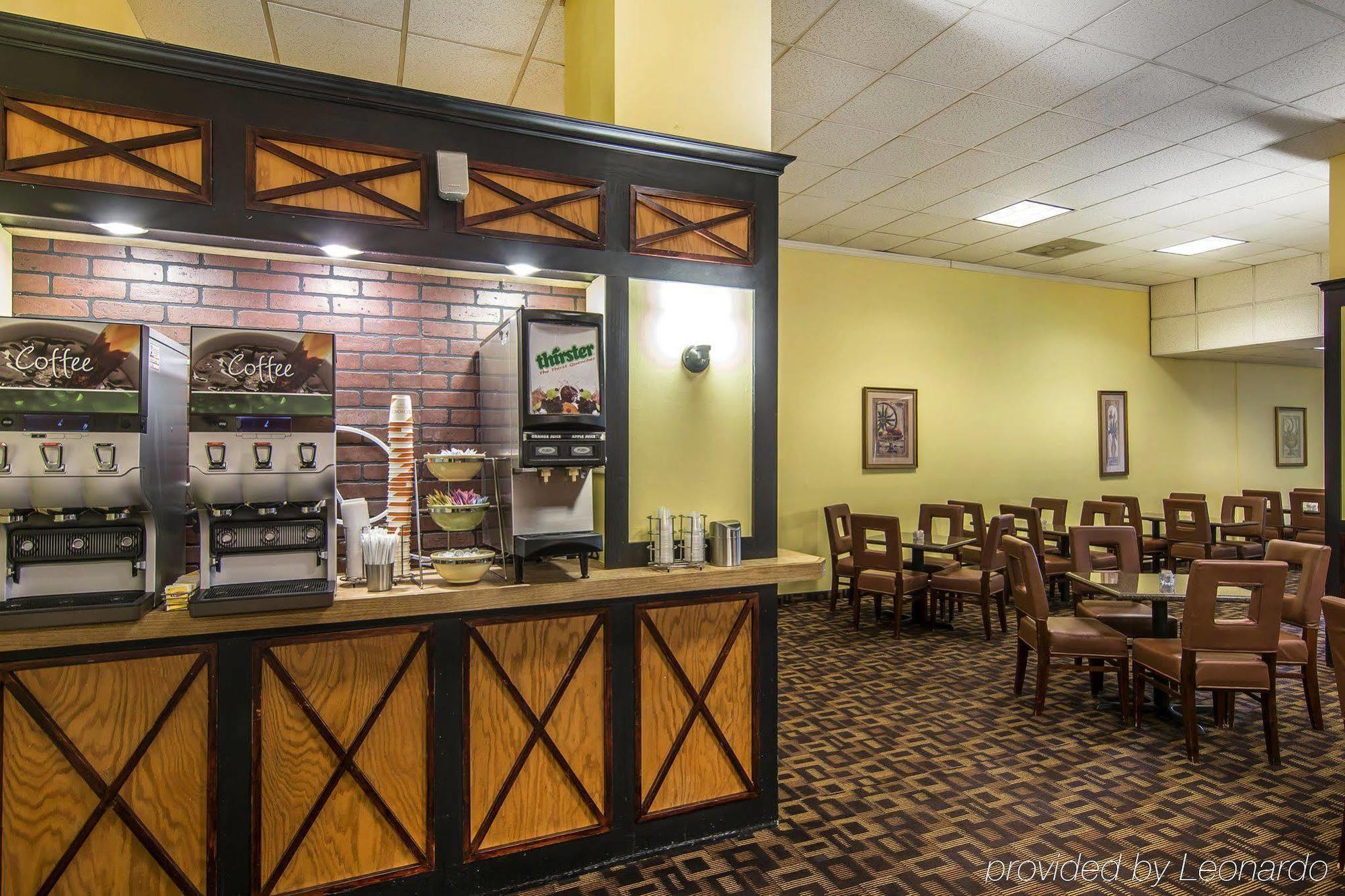 Quality Inn And Suites Conference Center Richmond Luaran gambar