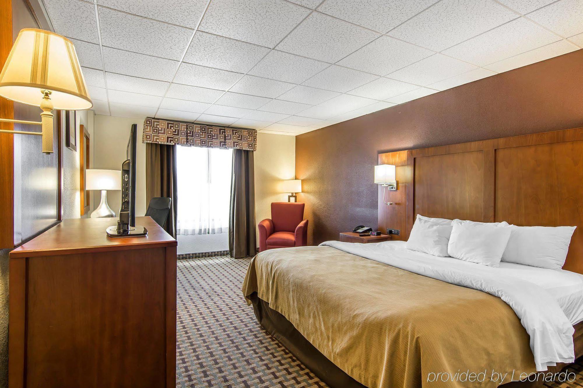 Quality Inn And Suites Conference Center Richmond Luaran gambar