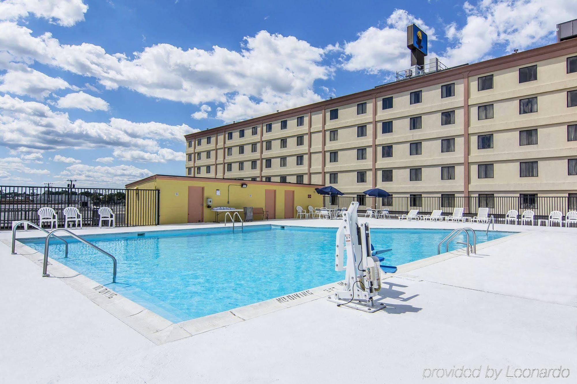 Quality Inn And Suites Conference Center Richmond Luaran gambar