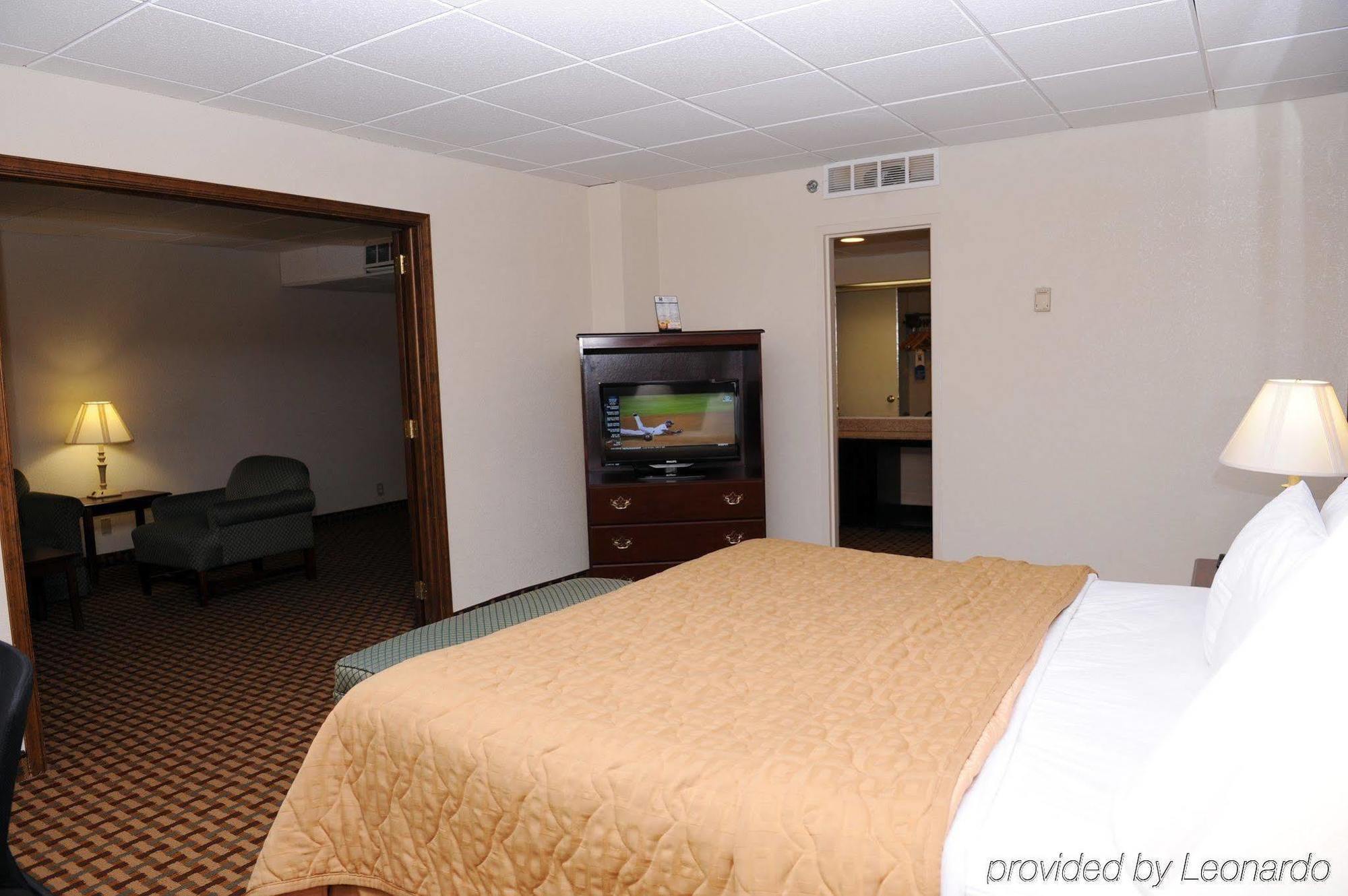 Quality Inn And Suites Conference Center Richmond Bilik gambar