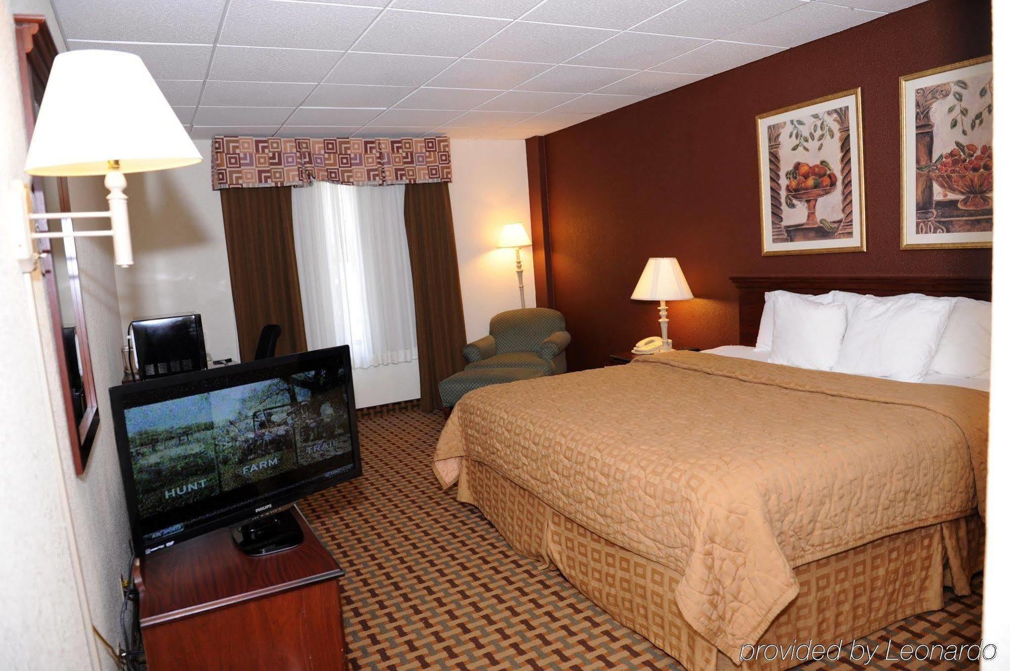 Quality Inn And Suites Conference Center Richmond Bilik gambar